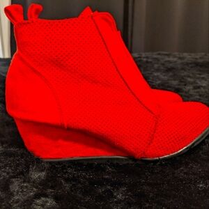 #FOREVER Women's GUC Red Wedge Heels